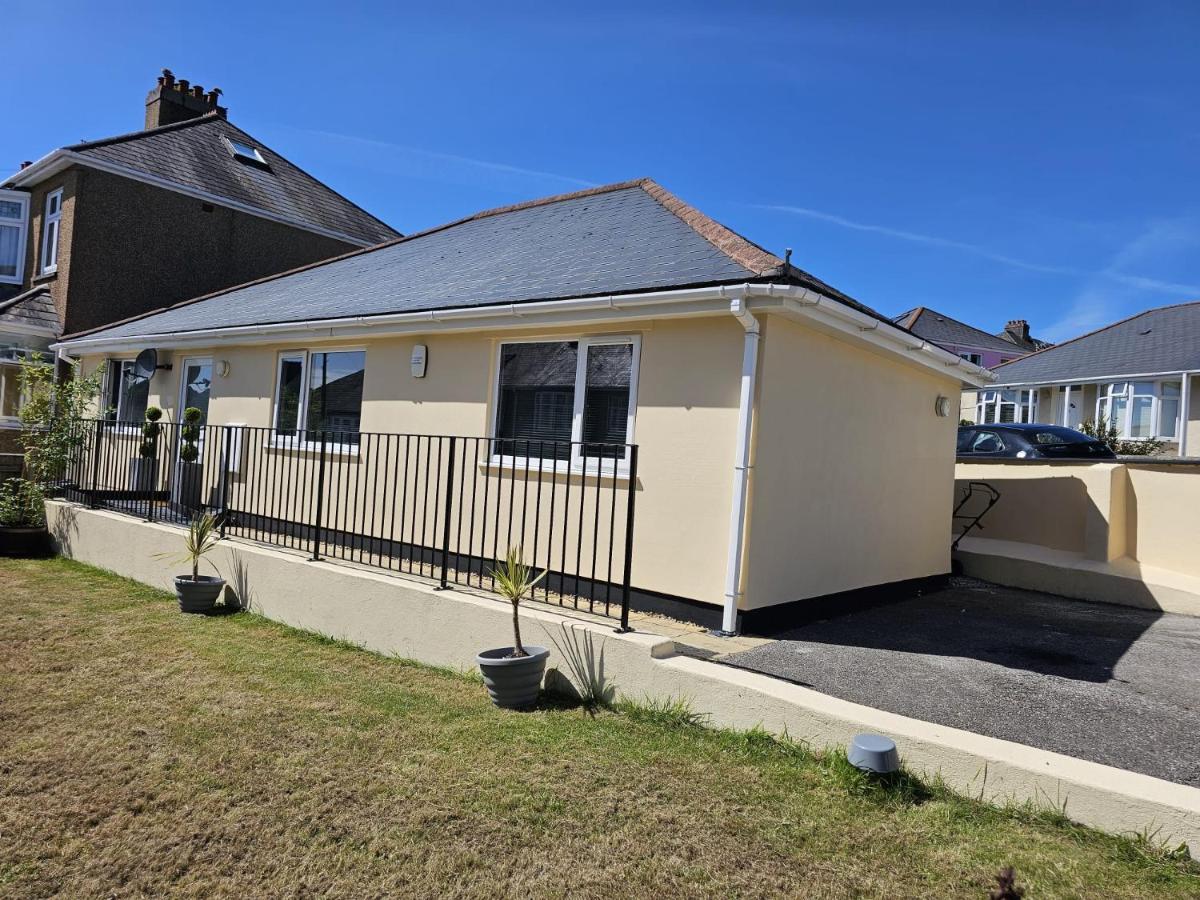 Two Bedroom Detached Modern Bungalow Close To Plymouth Argyle Fc 외부 사진